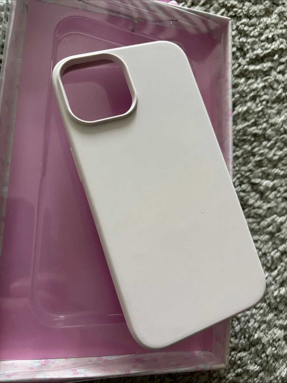 Light pink  MagSafe-Compatible iPhone Case (Fits 16e/15/14/13)